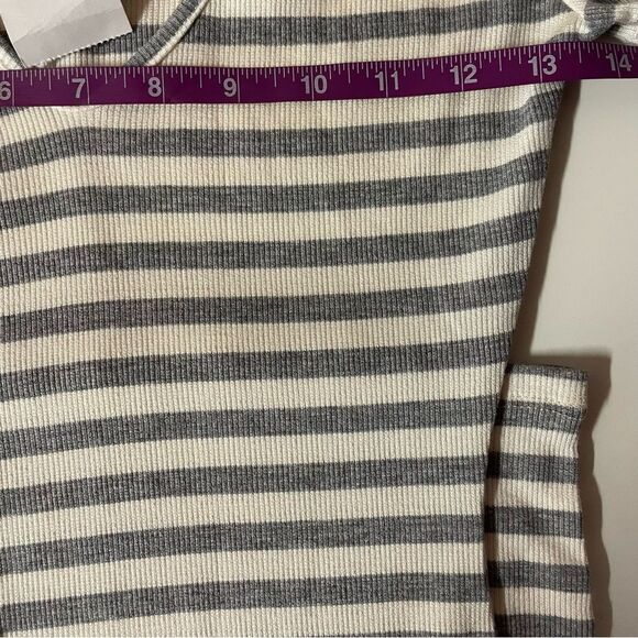 Charlotte Russe NWT Light Gray & Cream Striped Bodycon Midi Dress Size S - Picture 7 of 12